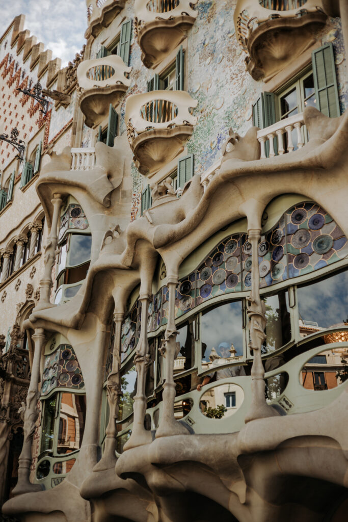 casa batillo, atrakcje w barcelonie, śladami gaudiego w barcelonie, co zobaczyć w barcelonie, ulice barcelony